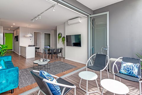 Large Light Luxe 3BDR 2BA Free Parking - Walk To Sydney Uni And RPA - Accommodation Port Hedland 1