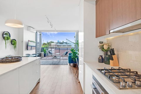 Large Light Luxe 3BDR 2BA Free Parking - Walk To Sydney Uni And RPA - Accommodation Port Hedland 0