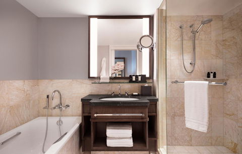 Four Seasons Hotel Sydney - Accommodation Port Hedland 5