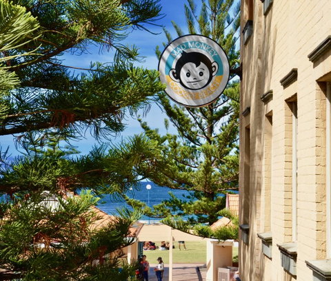 Mad Monkey Hostel Coogee Beach - Accommodation Port Hedland 9