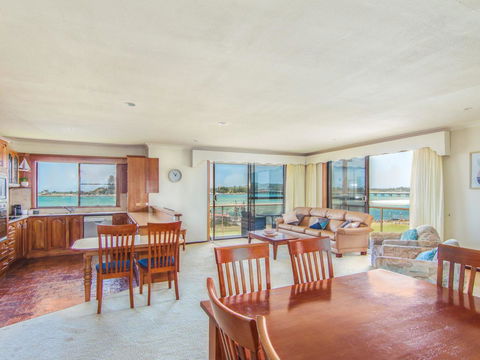 Shoreline 7 - Accommodation Port Hedland 6