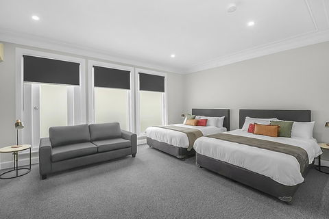 Horse And Jockey Hotel Homebush - Accommodation Port Hedland 0