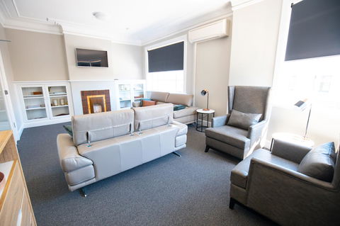 Horse And Jockey Hotel Homebush - Accommodation Port Hedland 14