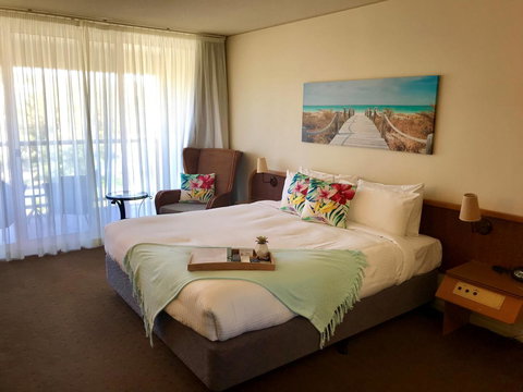 Charlesworth Bay Beach Resort - Accommodation Port Hedland 2