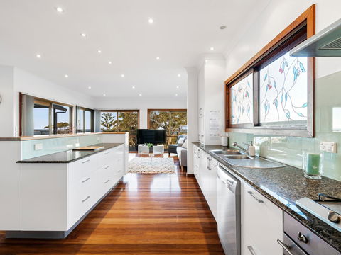 The Beach House Terrigal - Accommodation Port Hedland 2