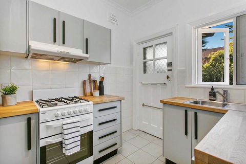 Seaspray - Manly Beach Apartment Close To The Sand - Accommodation Port Hedland 4