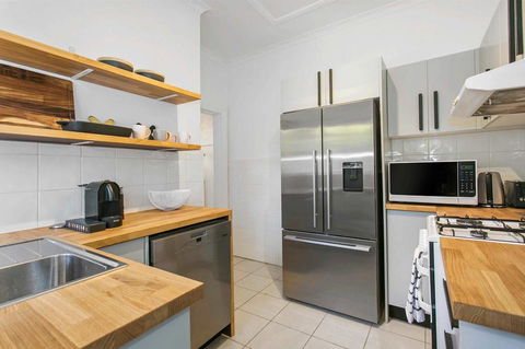 Seaspray - Manly Beach Apartment Close To The Sand - Accommodation Port Hedland 7