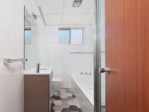 Victoria Parade, Kiah, Unit 10, 53 - Accommodation Port Hedland 11
