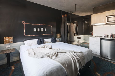 The Collectionist Newtown - Accommodation Port Hedland 36