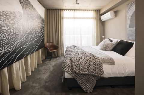 The Collectionist Newtown - Accommodation Port Hedland 14