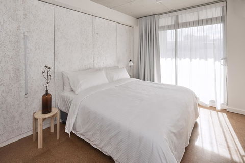 The Collectionist Newtown - Accommodation Port Hedland 15