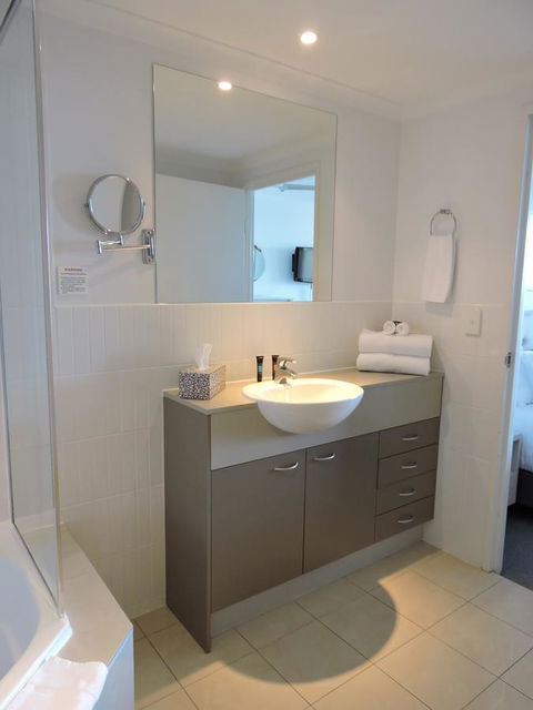 BASE Holidays - Ettalong Beach Premium Apartments - Accommodation Port Hedland 20