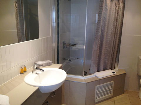 BASE Holidays - Ettalong Beach Premium Apartments - Accommodation Port Hedland 39