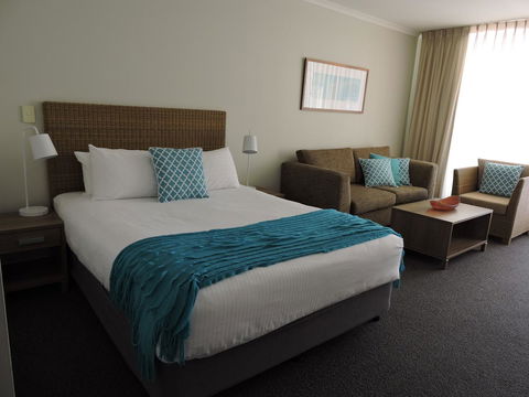 BASE Holidays - Ettalong Beach Premium Apartments - Accommodation Port Hedland 11