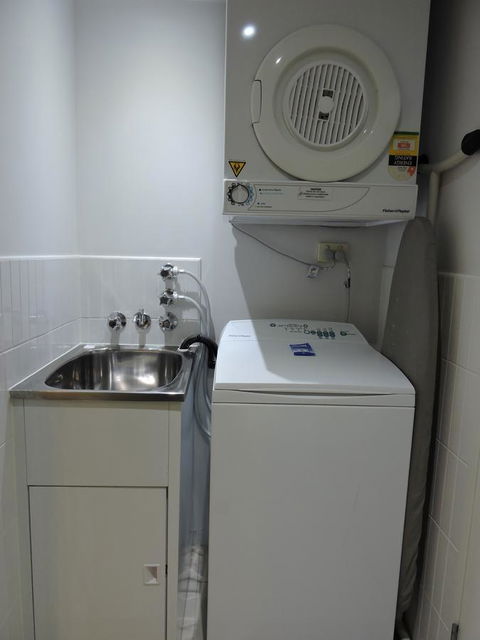 BASE Holidays - Ettalong Beach Premium Apartments - Accommodation Port Hedland 3