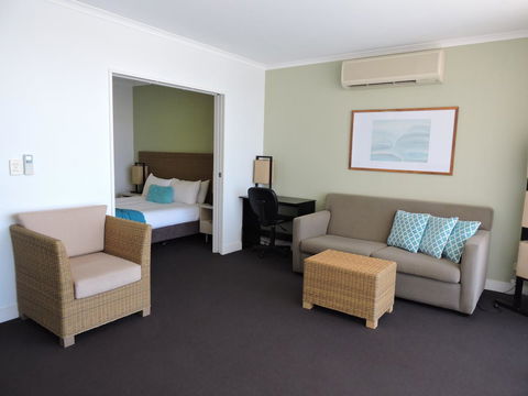 BASE Holidays - Ettalong Beach Premium Apartments - Accommodation Port Hedland 9