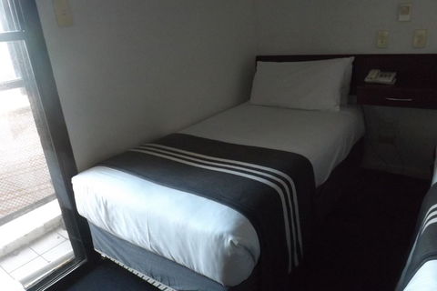 Hotel Hacienda - Accommodation Port Hedland 16