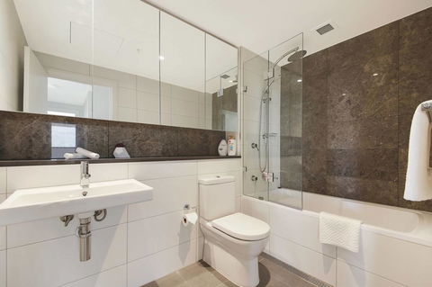 Stunning Sunset Water View 2BEDs On High Rises - Accommodation Port Hedland 10