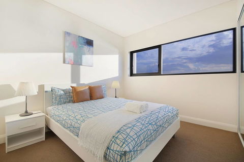 Stunning Sunset Water View 2BEDs On High Rises - Accommodation Port Hedland 2