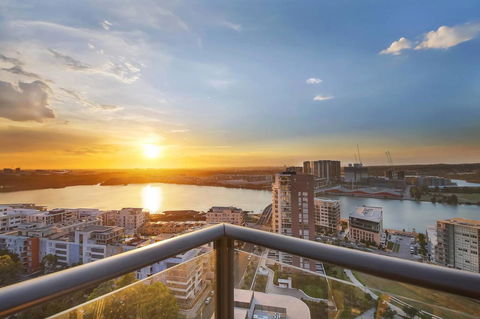 Stunning Sunset Water View 2BEDs On High Rises - Accommodation Port Hedland 4