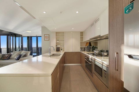 Stunning Sunset Water View 2BEDs On High Rises - Accommodation Port Hedland 11