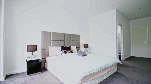 Cozy 5 Bed House In Sydney - Accommodation Port Hedland 1