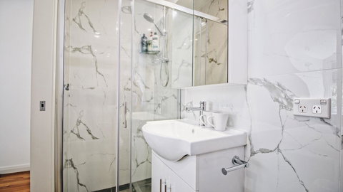 Cozy 5 Bed House In Sydney - Accommodation Port Hedland 16