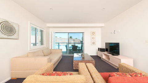 Pacific Blue, Salamander Bay - Accommodation Port Hedland 34