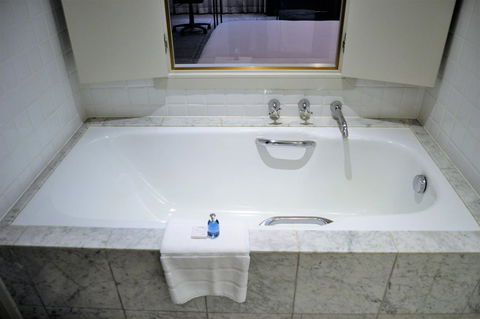 Radisson Blu Plaza Hotel Sydney - Accommodation Port Hedland 37