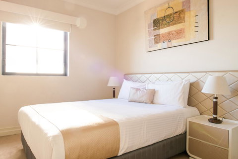 Seasons Harbour Plaza - Accommodation Port Hedland 6