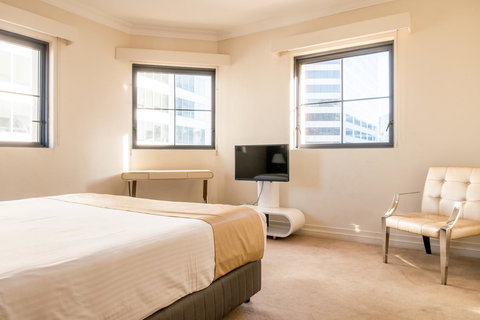 Seasons Harbour Plaza - Accommodation Port Hedland 16