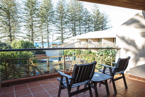 Beach Hotel Resort - Accommodation Port Hedland 2