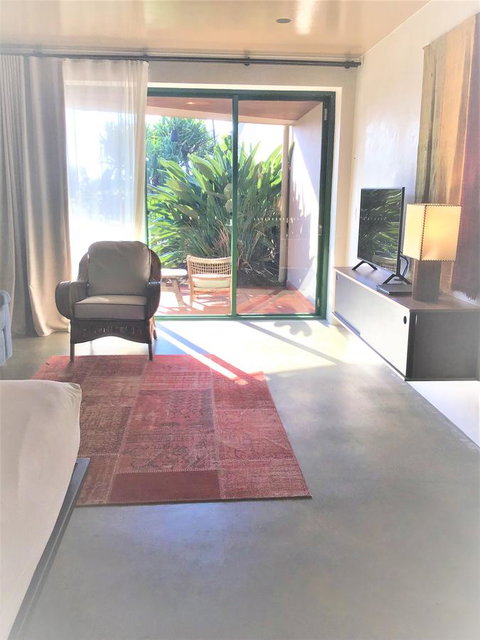 Beach Hotel Resort - Accommodation Port Hedland 12