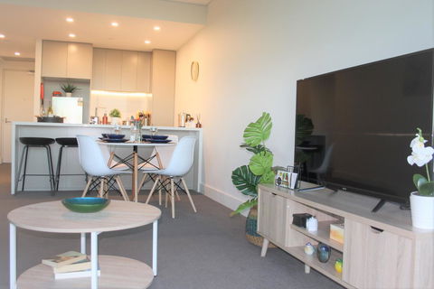Stunning Views Sydney Olympic Park - Accommodation Port Hedland 4