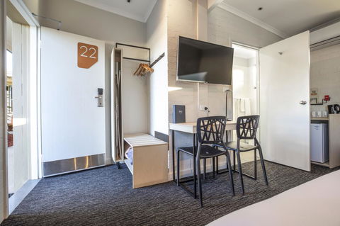 Nightcap At Colyton Hotel - Accommodation Port Hedland 40