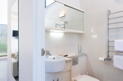 By The Beach B&B Self Contained Apartments - Accommodation Port Hedland 12
