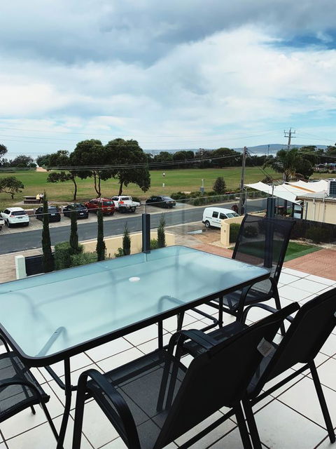 Seachange 3 - Accommodation Port Hedland 7