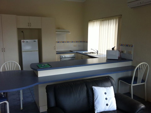 BlueWater Apartments - Accommodation Port Hedland 6