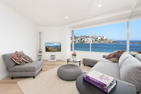Right On Bondi - Accommodation Port Hedland 0