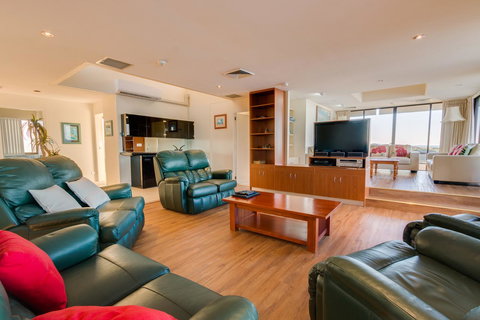 Pacific Towers Beach Resort - Accommodation Port Hedland 23