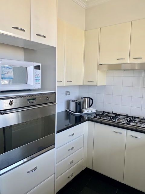 Castle Serviced Apartments - Accommodation Port Hedland 0
