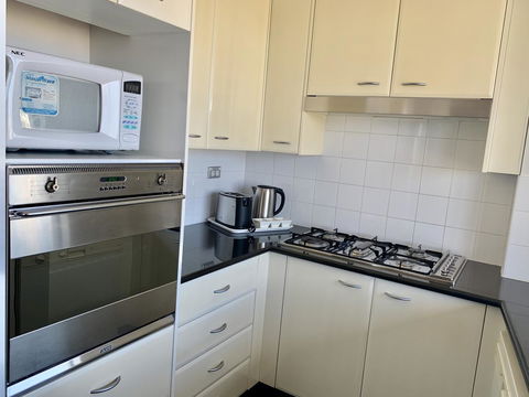 Castle Serviced Apartments - Accommodation Port Hedland 1