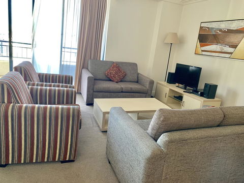 Castle Serviced Apartments - Accommodation Port Hedland 6
