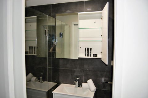 Seranin | Gordon - Accommodation Port Hedland 11
