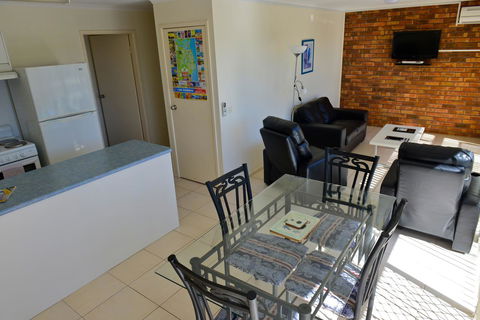 Beach House Holiday Apartments - Accommodation Port Hedland 10