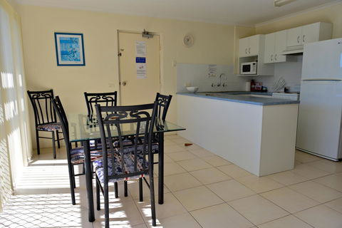 Beach House Holiday Apartments - Accommodation Port Hedland 11
