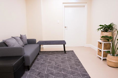 T&M HOUSE - Accommodation Port Hedland 10