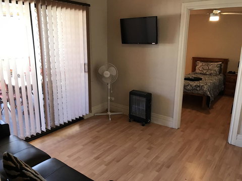 Jadan Cottages - Accommodation Port Hedland 12