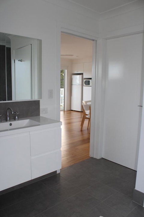 Red Waratah - Accommodation Port Hedland 14