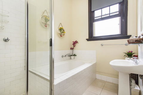 Sydney Harbour Bed And Breakfast - Accommodation Port Hedland 16